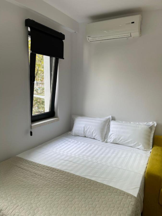 Digital Nomad Ap * Tirana